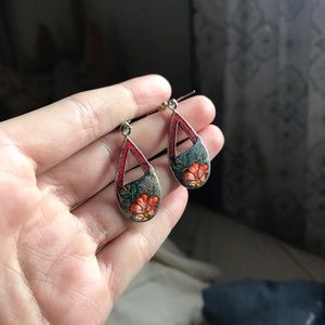 Vintage Plumaria Drop Earrings